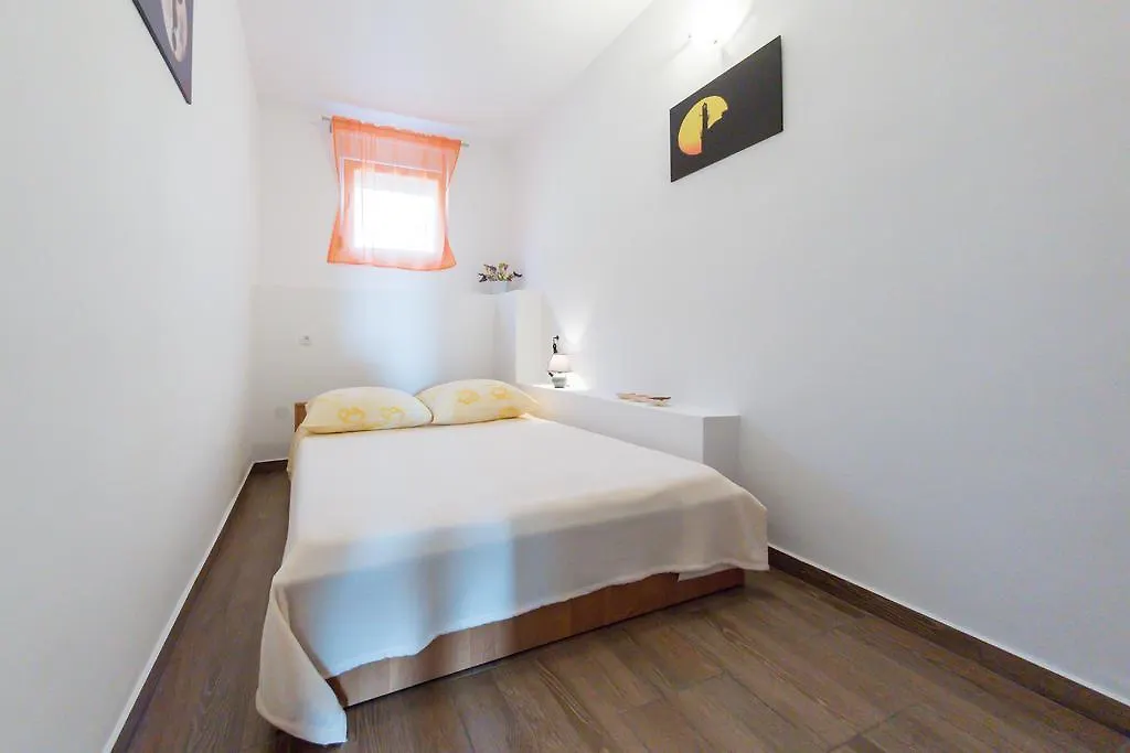 Apartment Rita Preko